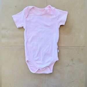 💙5/$25💙 Honest Co Onesie 3-6M